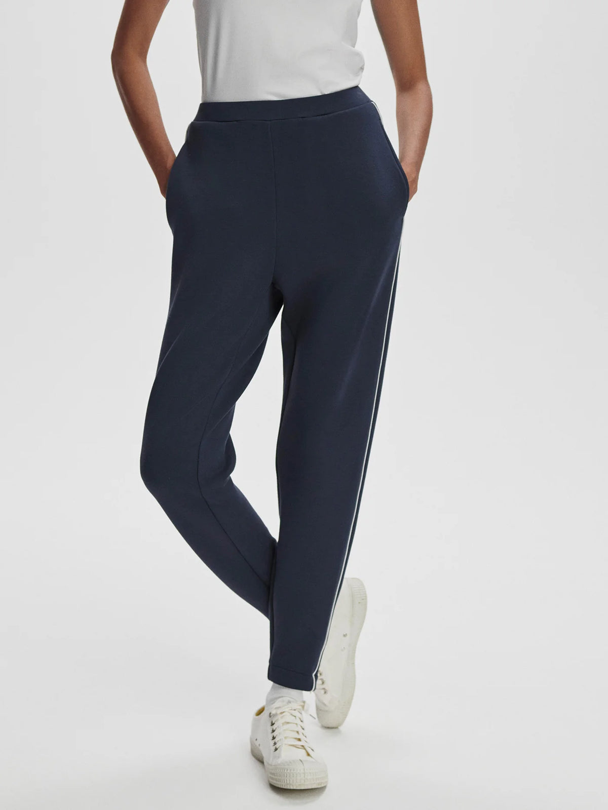 The Slim Piped Pant 27.5