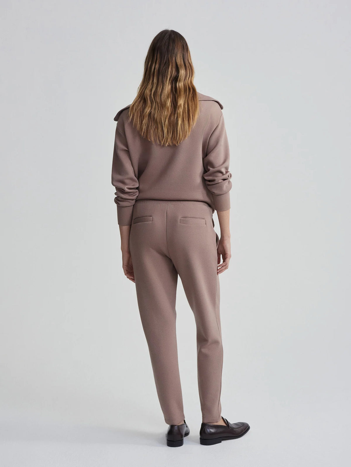 The Slim Pant 25