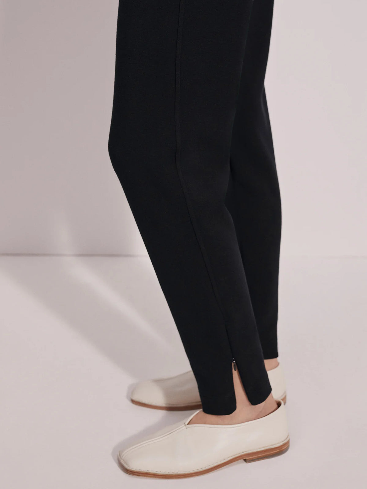 The Slim Zip Hem Pant 29.5