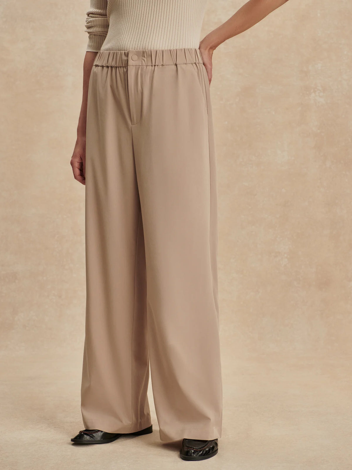 Lightweight Stretch Wide Leg Travel Pant Long