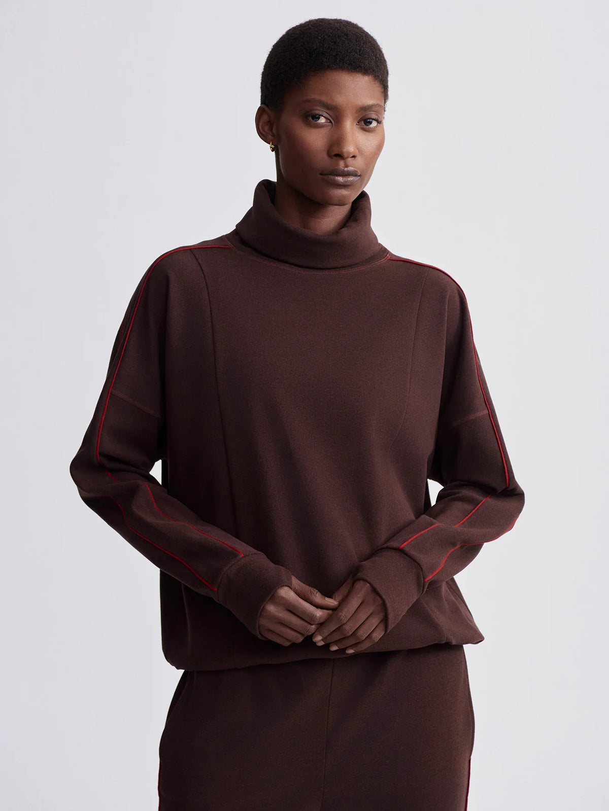 Ariana High Neck Sweat
